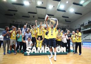 Ve Fenerbahçe şampiyon!