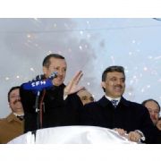 KIZILAY MEYDANINDA AB ŞÖLENİ...ERDOĞAN: YERE SAĞLAM BASIYORUZ, ŞIMARMAYACAĞIZ...