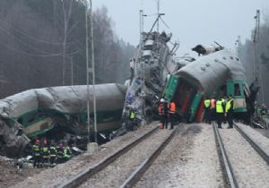 İTALYA DA TREN KAZASI...