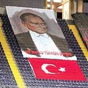 NORVEÇ ATATÜRK VE TÜRK BAYRAĞINDAN RAHATSIZ