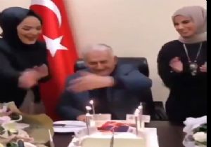 Binali Yıldırım a Doğum Günü Sürprizi